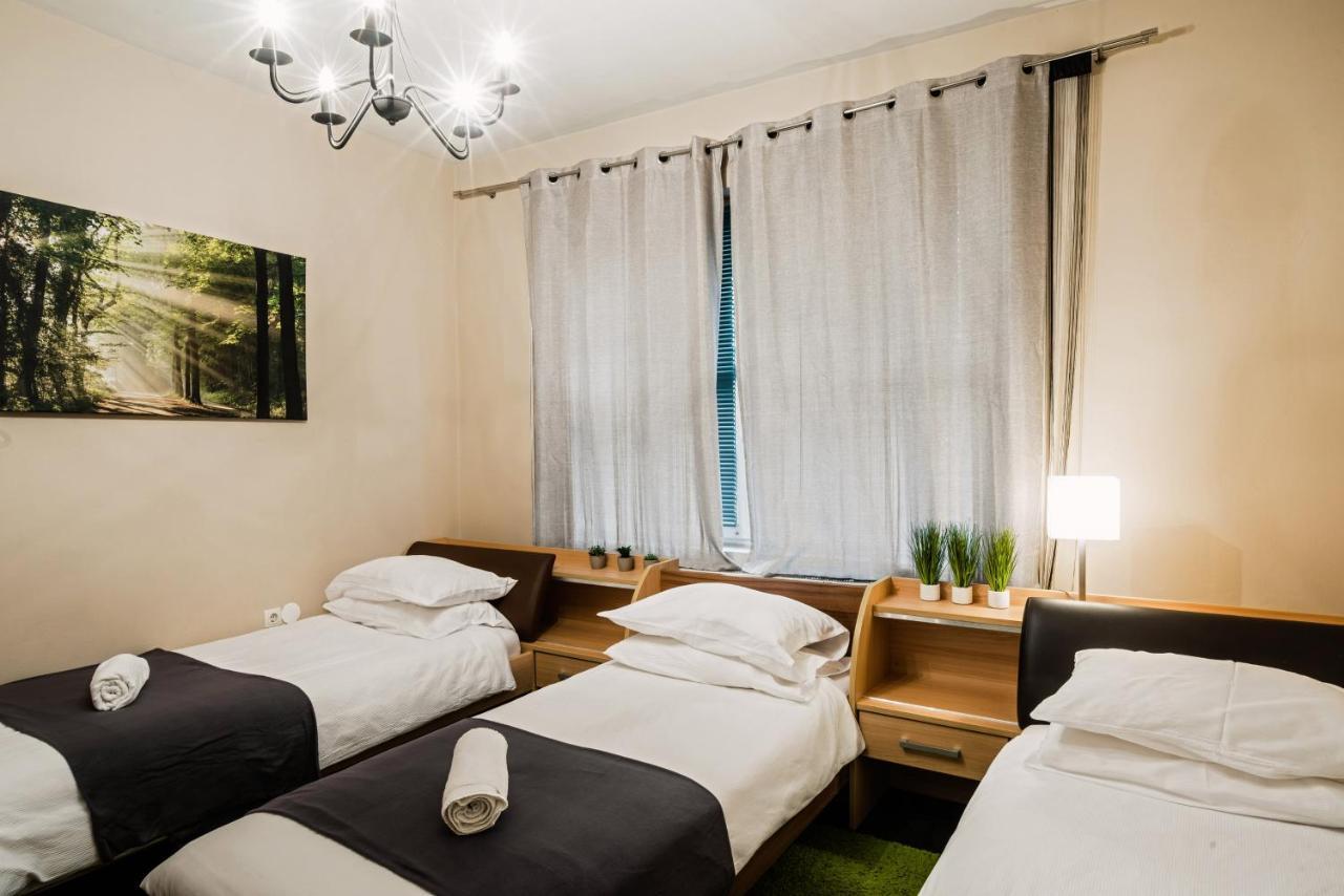 Rooms Verde Petrovče エクステリア 写真