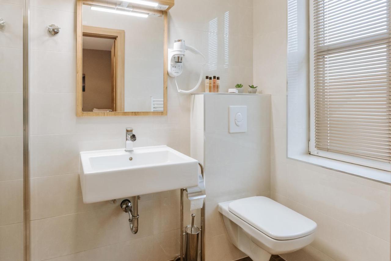 Rooms Verde Petrovče エクステリア 写真